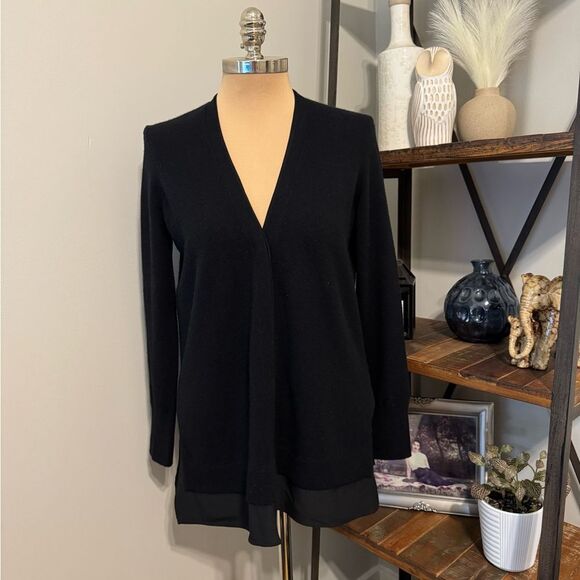 Vince Button Front Cardigan Womens Cashmere Wool SZ SM Silk Bottom Quiet Luxury - Picture 1 of 11